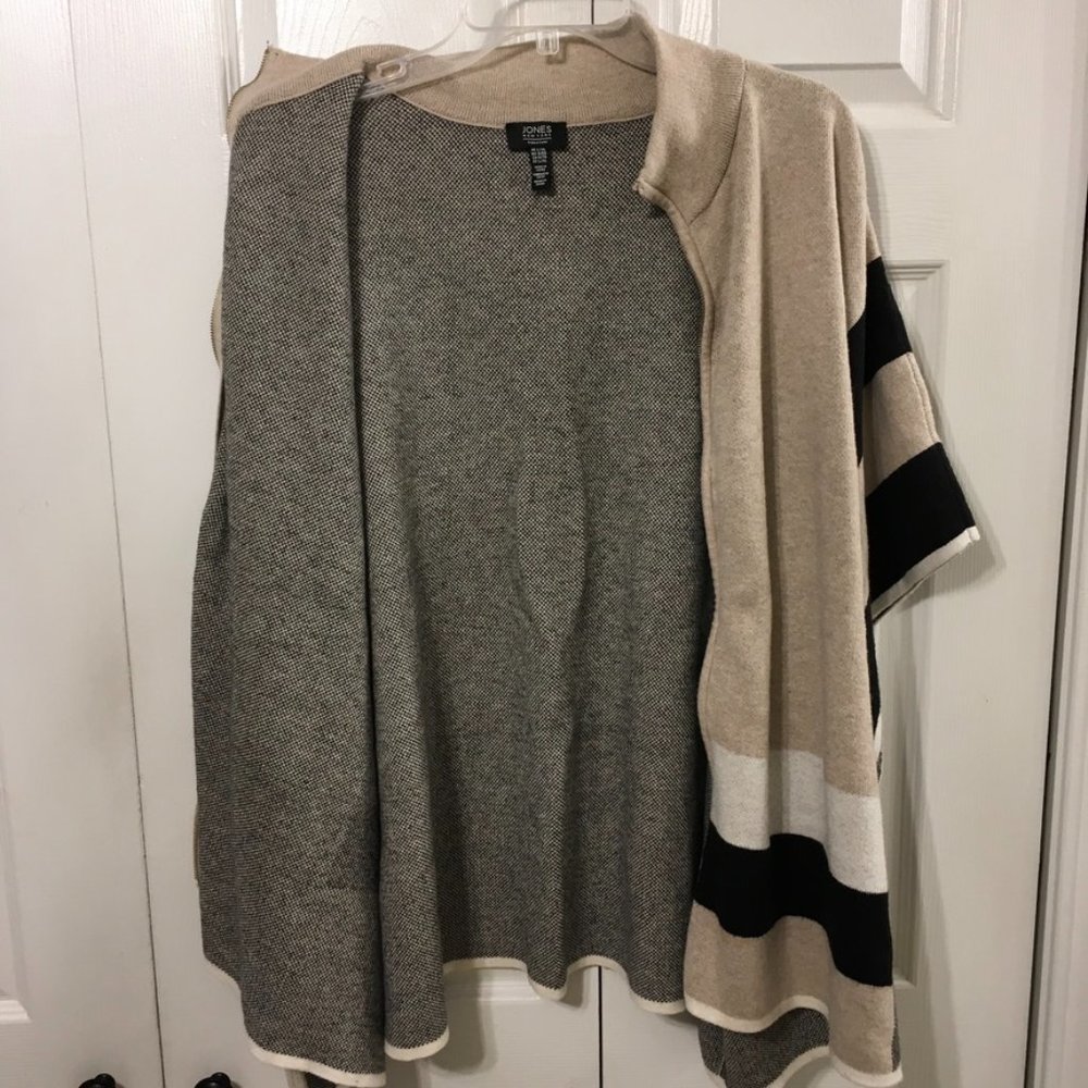 Jones of New York Shawl/Cardigan - Picture 7 of 7